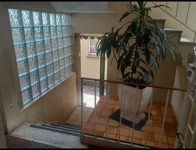 54M² OFFICE TO LET IN STAMFORD HILL